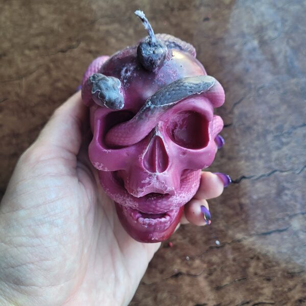 Soy wax candle - Skull