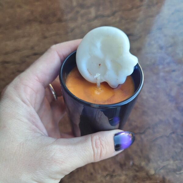 Soy wax candle in a glass container - Chocolate Halloween